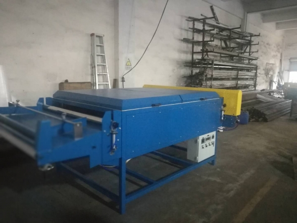 蜂窝纸拉伸干燥机  型号：JSL-385D