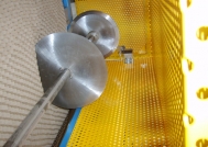 全自动拉伸机纵刀工作